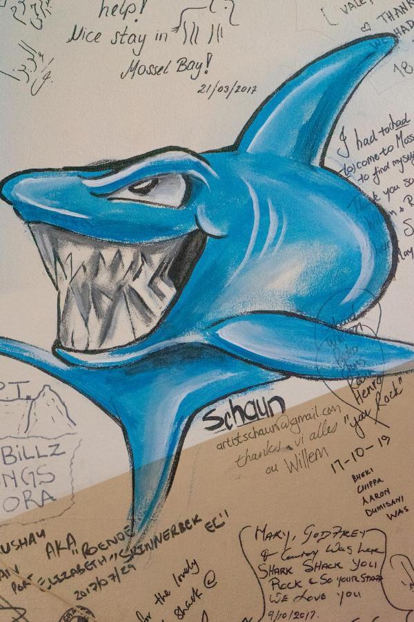 Shark Shack Backpackers Vandrarhem Mossel Bay Exteriör bild